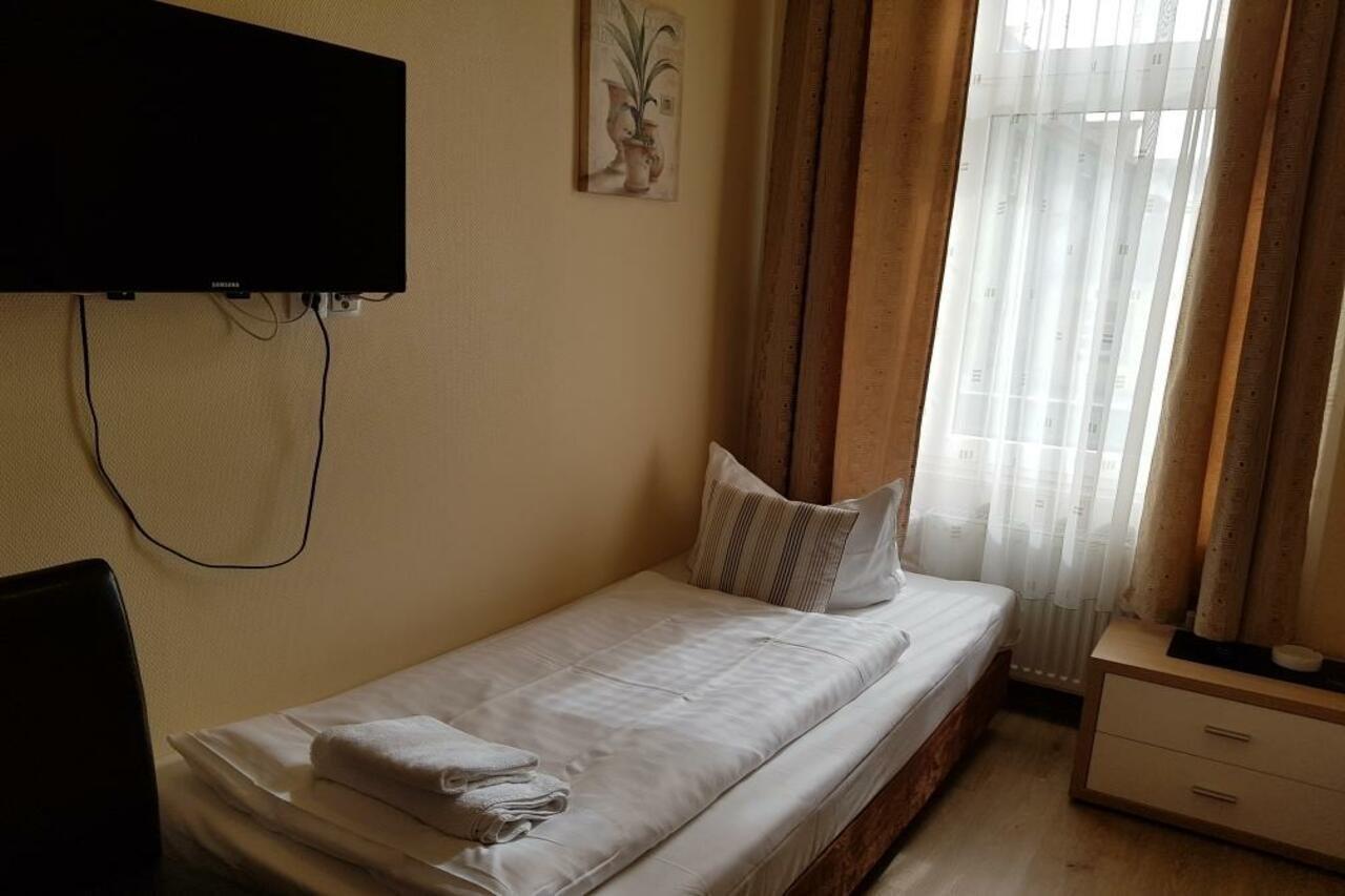 Hotel Garni Djaran Offenbach am Main Zewnętrze zdjęcie