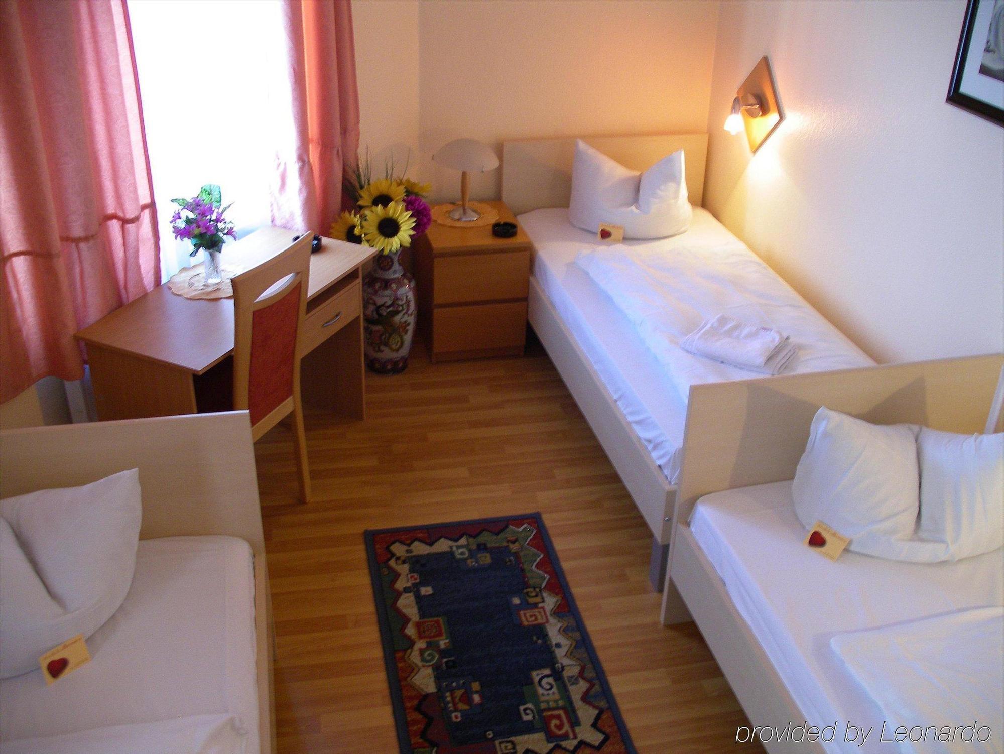 Hotel Garni Djaran Offenbach am Main Pokój zdjęcie